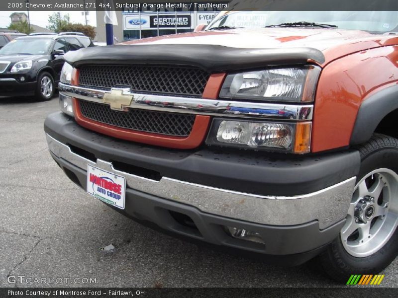 Sunburst Orange Metallic / Tan/Neutral 2005 Chevrolet Avalanche Z71 4x4