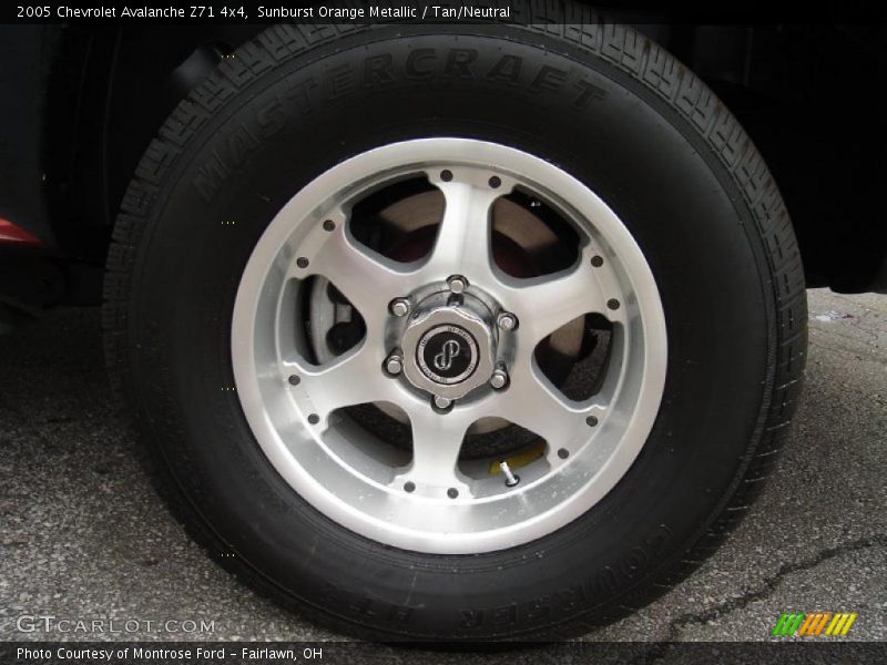 Sunburst Orange Metallic / Tan/Neutral 2005 Chevrolet Avalanche Z71 4x4