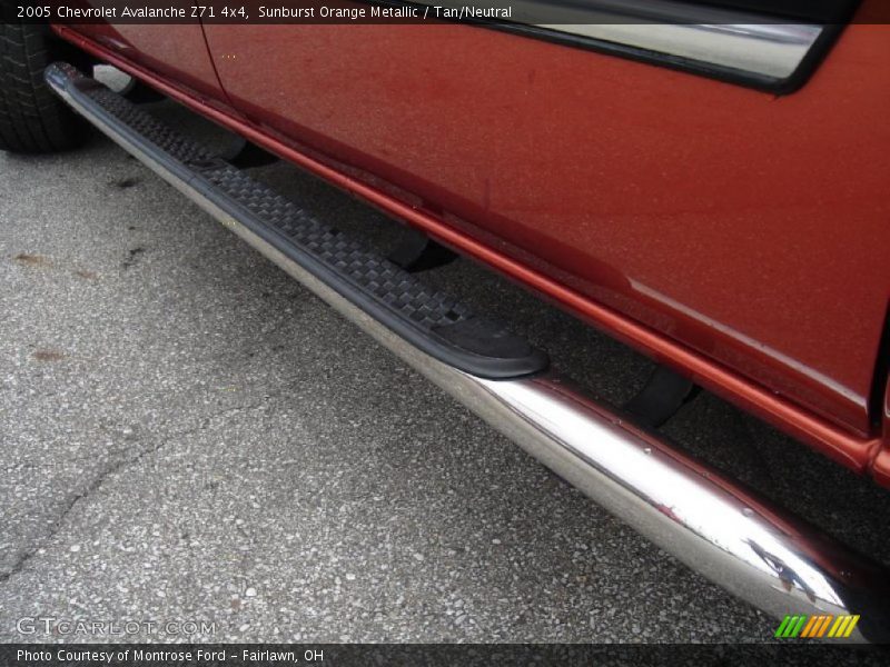 Sunburst Orange Metallic / Tan/Neutral 2005 Chevrolet Avalanche Z71 4x4