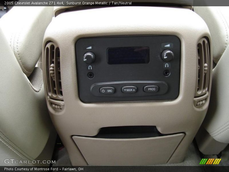 Sunburst Orange Metallic / Tan/Neutral 2005 Chevrolet Avalanche Z71 4x4