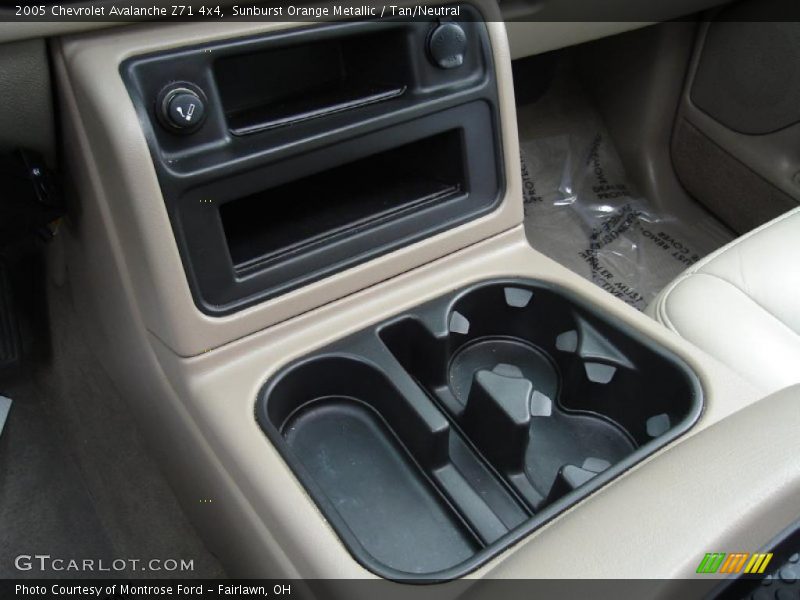 Sunburst Orange Metallic / Tan/Neutral 2005 Chevrolet Avalanche Z71 4x4