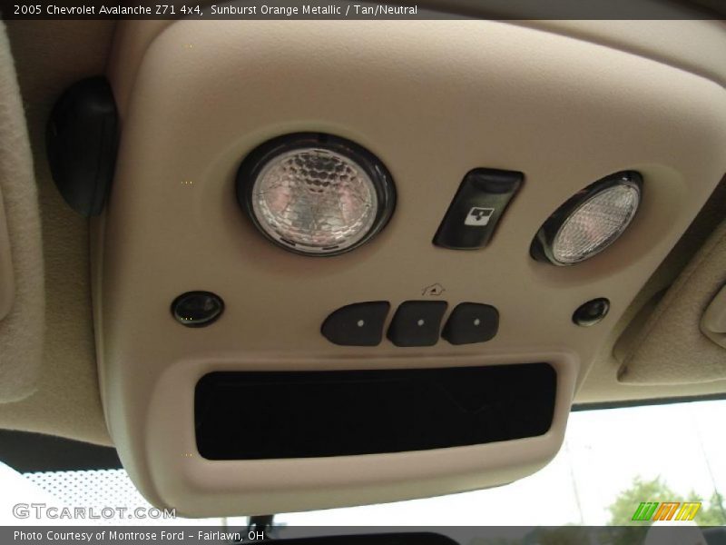 Sunburst Orange Metallic / Tan/Neutral 2005 Chevrolet Avalanche Z71 4x4
