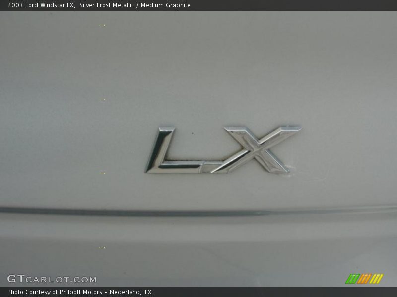 Silver Frost Metallic / Medium Graphite 2003 Ford Windstar LX