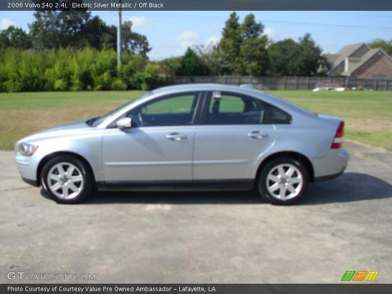 Electric Silver Metallic / Off Black 2006 Volvo S40 2.4i