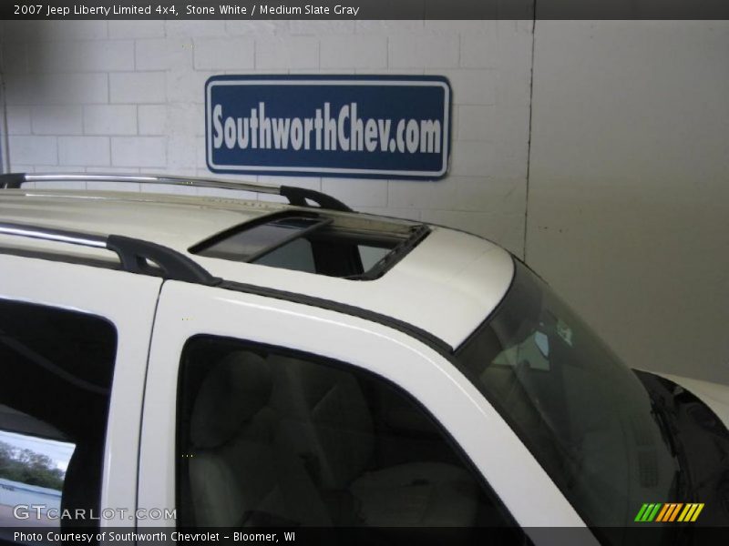Stone White / Medium Slate Gray 2007 Jeep Liberty Limited 4x4
