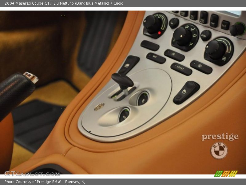 Blu Nettuno (Dark Blue Metallic) / Cuoio 2004 Maserati Coupe GT
