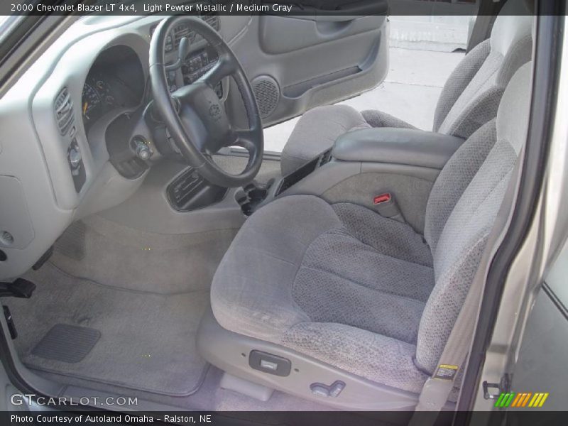 Light Pewter Metallic / Medium Gray 2000 Chevrolet Blazer LT 4x4
