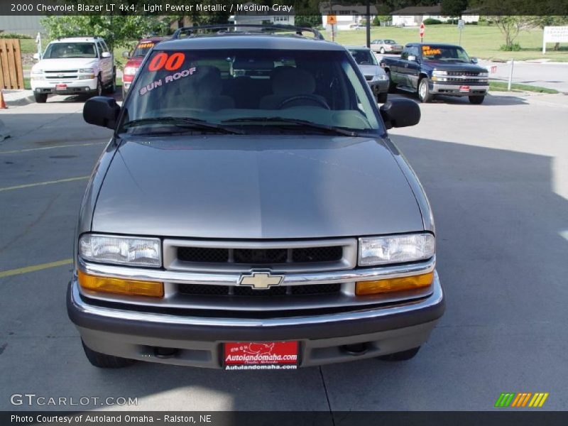 Light Pewter Metallic / Medium Gray 2000 Chevrolet Blazer LT 4x4