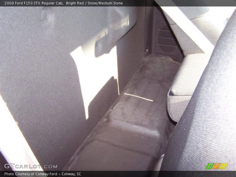 Bright Red / Stone/Medium Stone 2009 Ford F150 STX Regular Cab