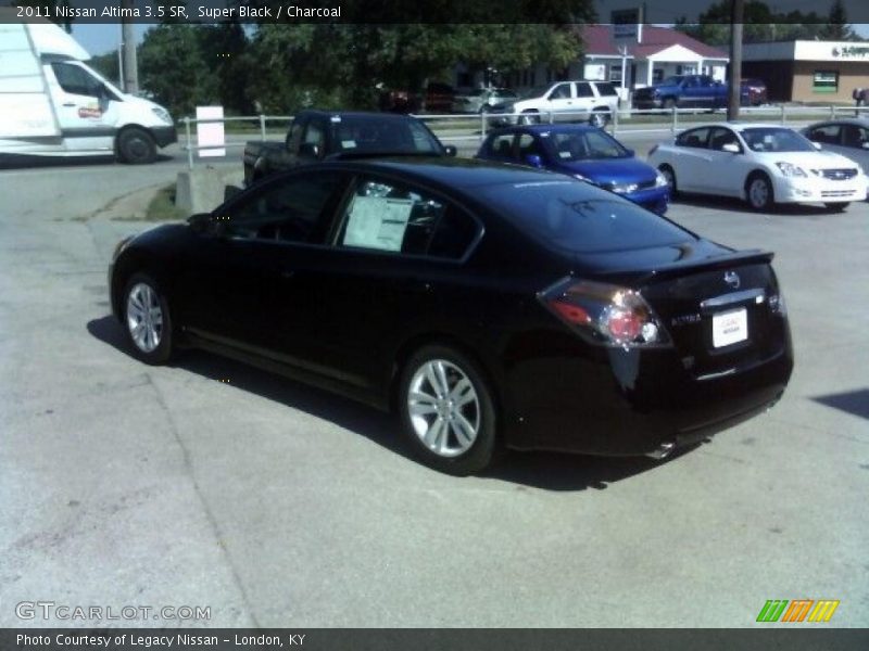 Super Black / Charcoal 2011 Nissan Altima 3.5 SR