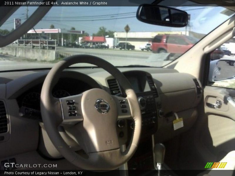 Avalanche White / Graphite 2011 Nissan Pathfinder LE 4x4