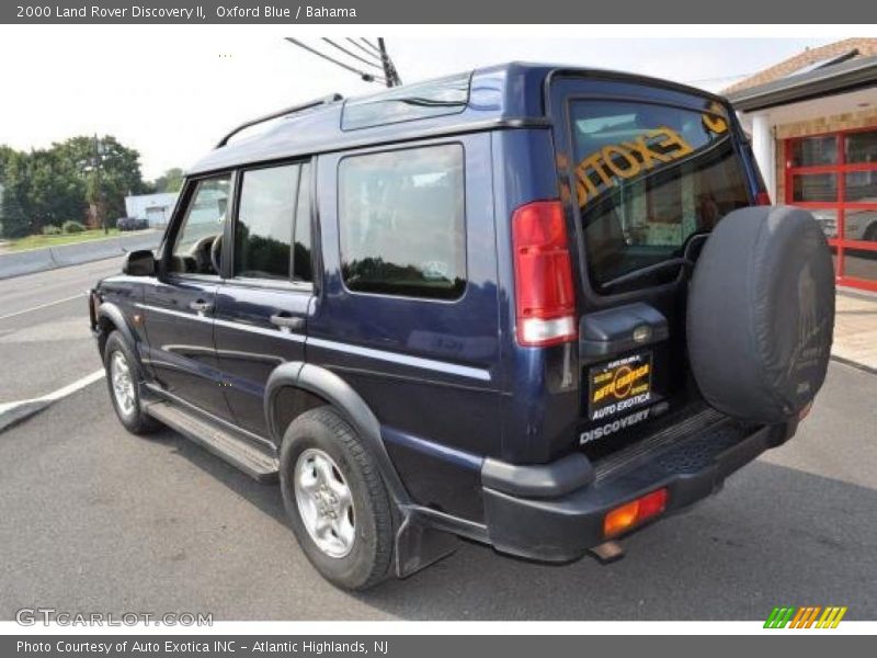 Oxford Blue / Bahama 2000 Land Rover Discovery II