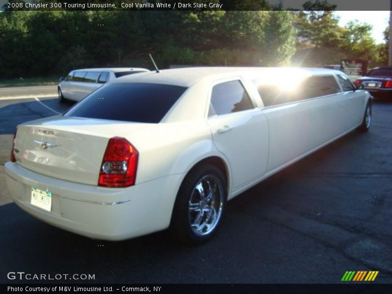 Cool Vanilla White / Dark Slate Gray 2008 Chrysler 300 Touring Limousine