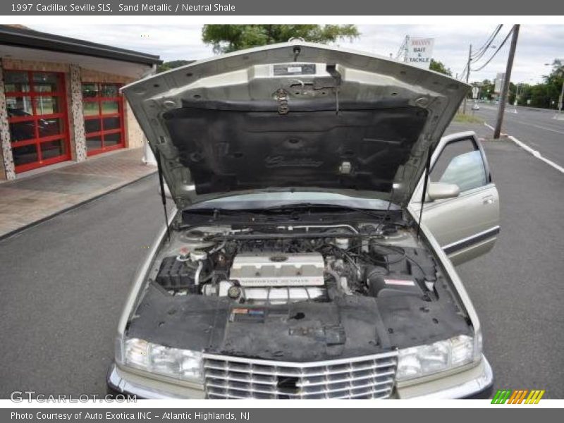 Sand Metallic / Neutral Shale 1997 Cadillac Seville SLS