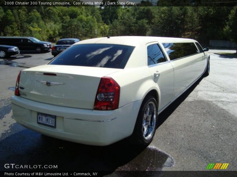 Cool Vanilla White / Dark Slate Gray 2008 Chrysler 300 Touring Limousine