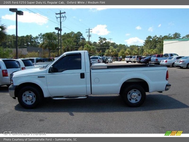 Oxford White / Medium Flint 2005 Ford F250 Super Duty XL Regular Cab