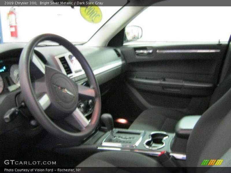 Bright Silver Metallic / Dark Slate Gray 2009 Chrysler 300