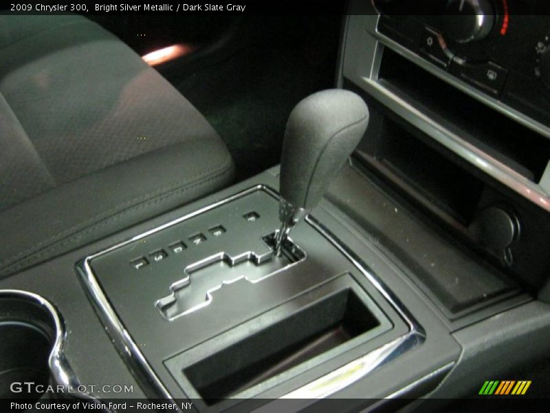 Bright Silver Metallic / Dark Slate Gray 2009 Chrysler 300