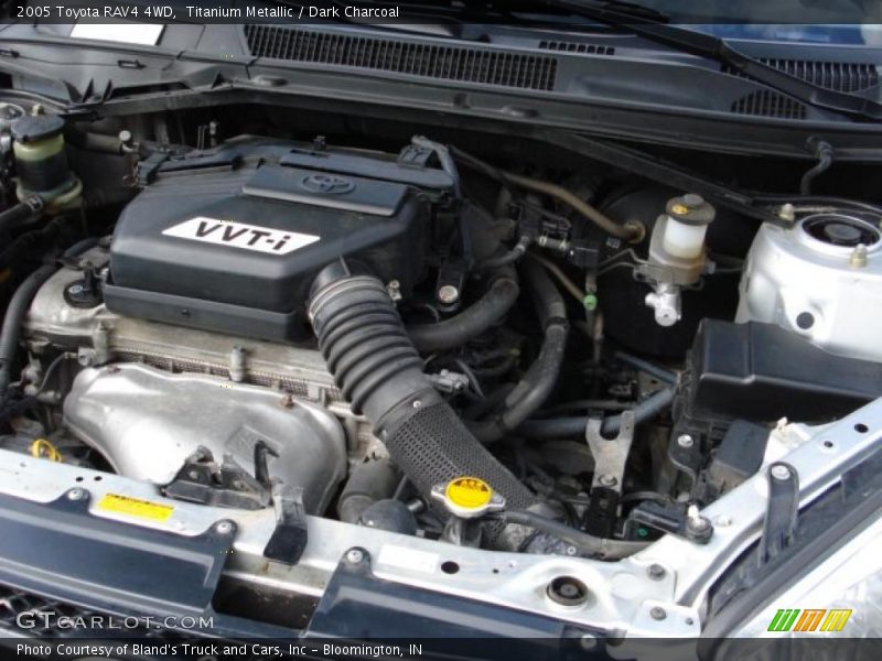 Titanium Metallic / Dark Charcoal 2005 Toyota RAV4 4WD