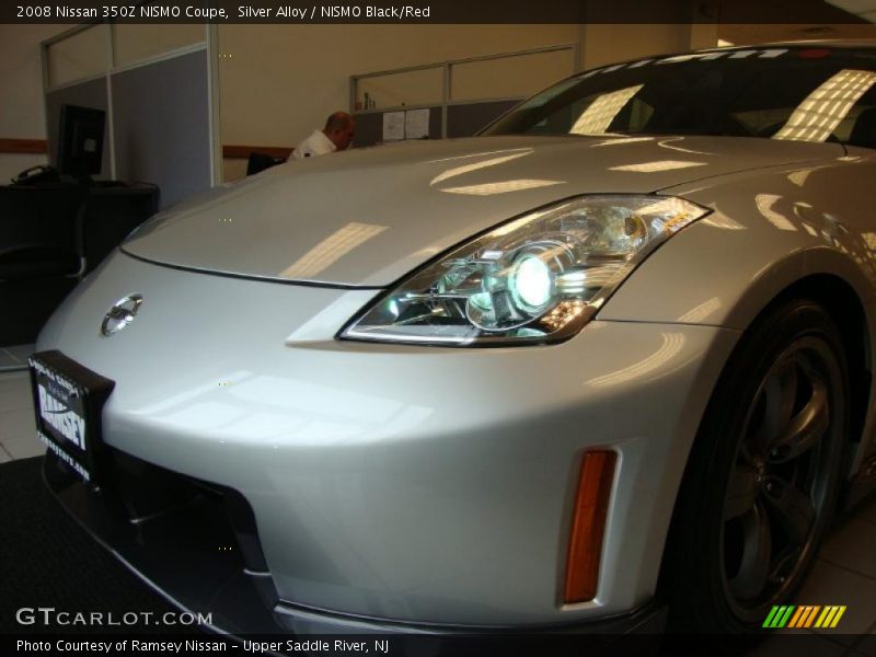 Silver Alloy / NISMO Black/Red 2008 Nissan 350Z NISMO Coupe