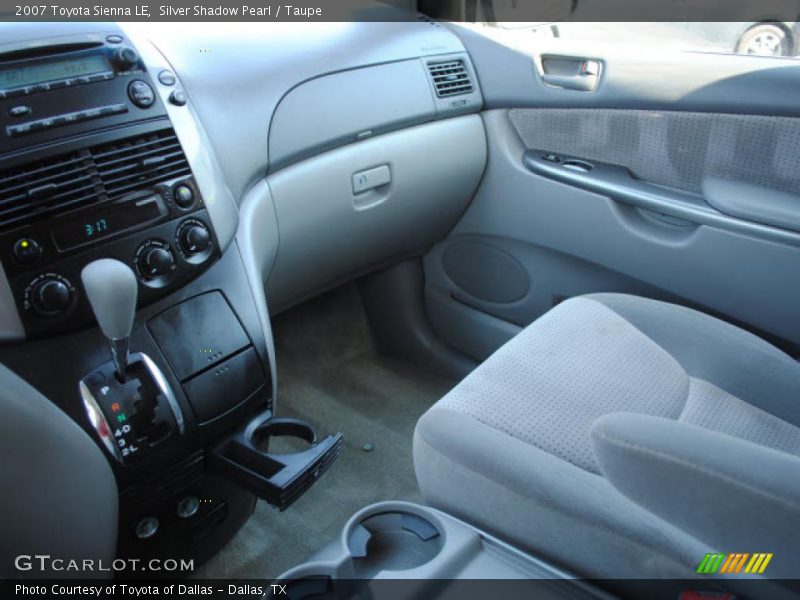 Silver Shadow Pearl / Taupe 2007 Toyota Sienna LE