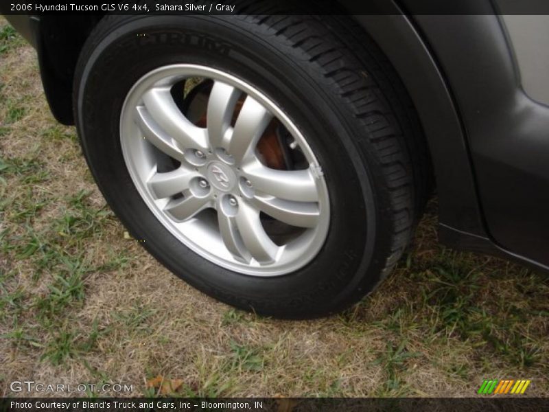 Sahara Silver / Gray 2006 Hyundai Tucson GLS V6 4x4
