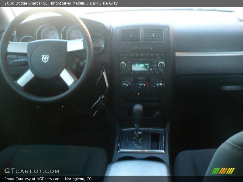 Bright Silver Metallic / Dark Slate Gray 2008 Dodge Charger SE