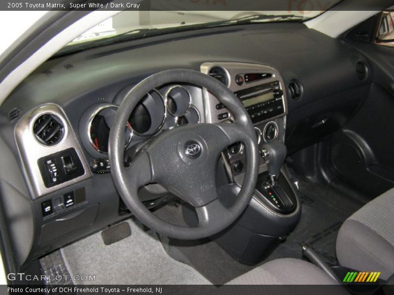 Super White / Dark Gray 2005 Toyota Matrix