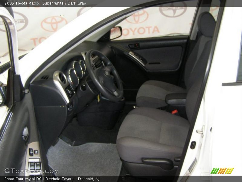 Super White / Dark Gray 2005 Toyota Matrix
