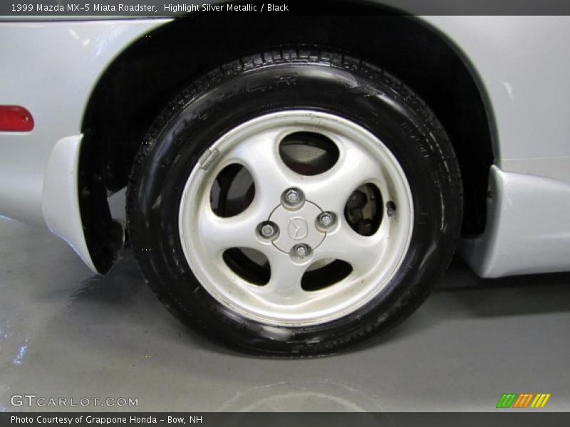 Highlight Silver Metallic / Black 1999 Mazda MX-5 Miata Roadster