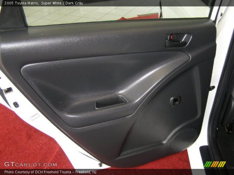 Super White / Dark Gray 2005 Toyota Matrix