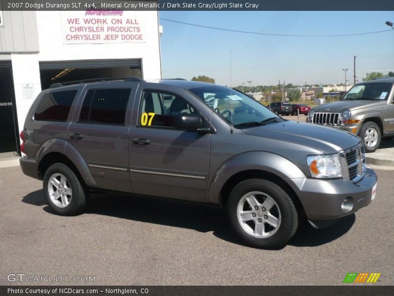 Mineral Gray Metallic / Dark Slate Gray/Light Slate Gray 2007 Dodge Durango SLT 4x4