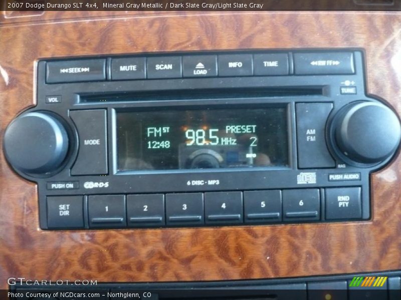 Mineral Gray Metallic / Dark Slate Gray/Light Slate Gray 2007 Dodge Durango SLT 4x4