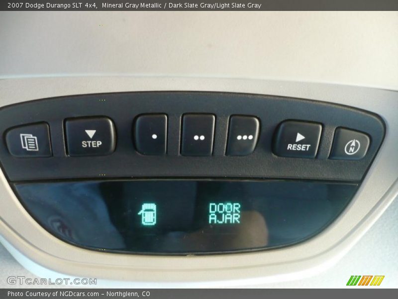 Mineral Gray Metallic / Dark Slate Gray/Light Slate Gray 2007 Dodge Durango SLT 4x4