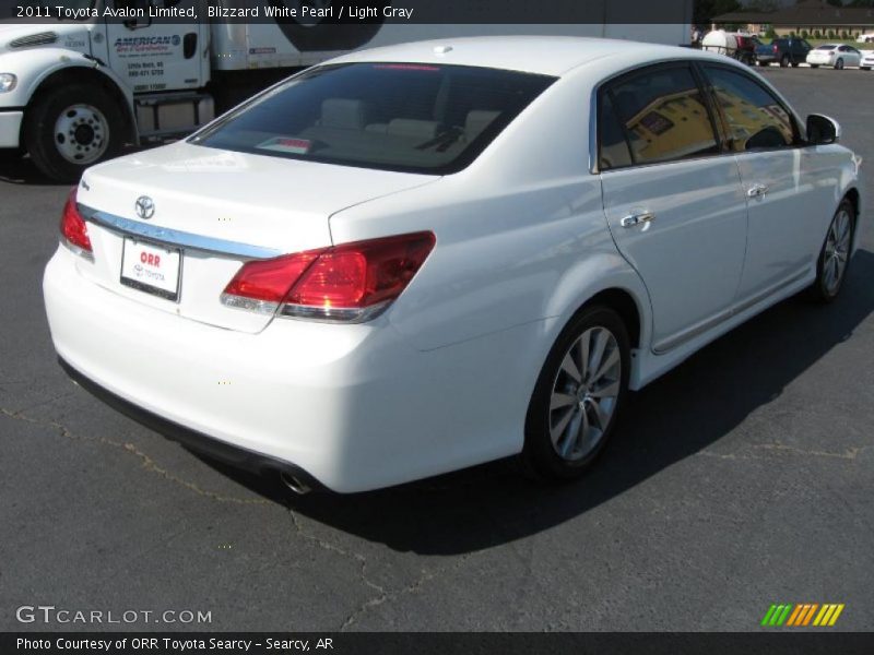 Blizzard White Pearl / Light Gray 2011 Toyota Avalon Limited