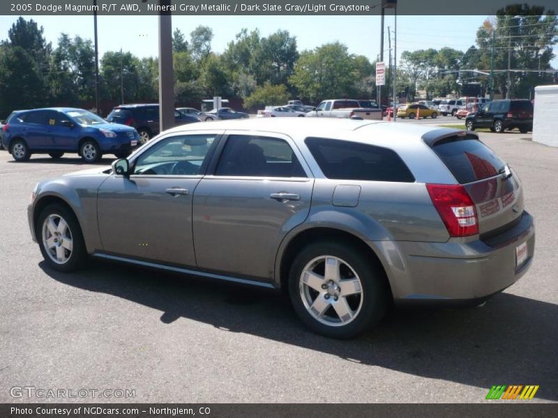 Mineral Gray Metallic / Dark Slate Gray/Light Graystone 2005 Dodge Magnum R/T AWD