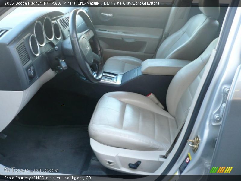 Mineral Gray Metallic / Dark Slate Gray/Light Graystone 2005 Dodge Magnum R/T AWD