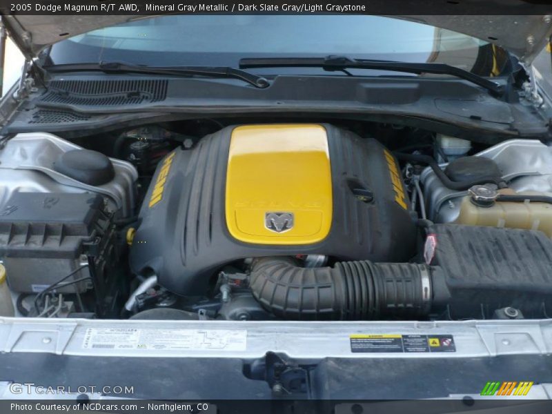 Mineral Gray Metallic / Dark Slate Gray/Light Graystone 2005 Dodge Magnum R/T AWD