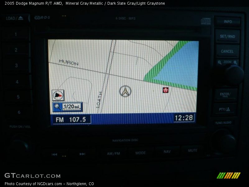 Mineral Gray Metallic / Dark Slate Gray/Light Graystone 2005 Dodge Magnum R/T AWD