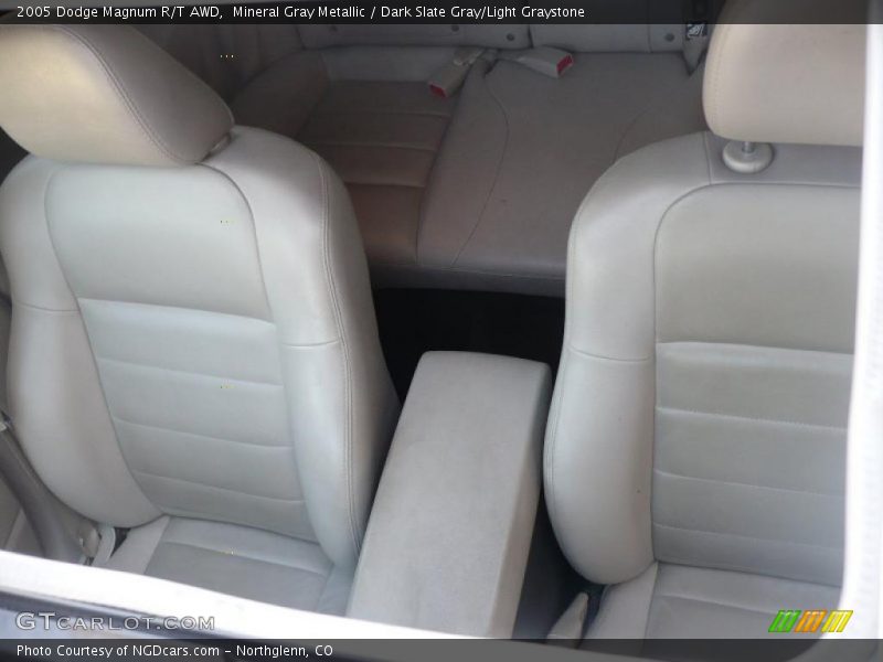 Mineral Gray Metallic / Dark Slate Gray/Light Graystone 2005 Dodge Magnum R/T AWD