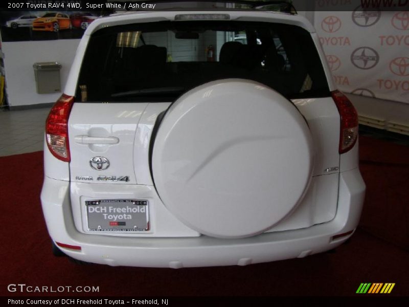 Super White / Ash Gray 2007 Toyota RAV4 4WD