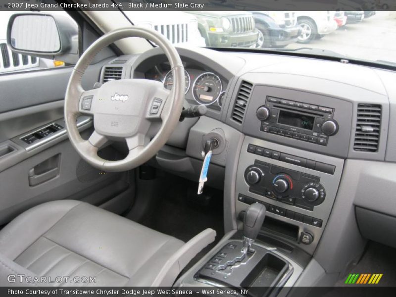 Black / Medium Slate Gray 2007 Jeep Grand Cherokee Laredo 4x4