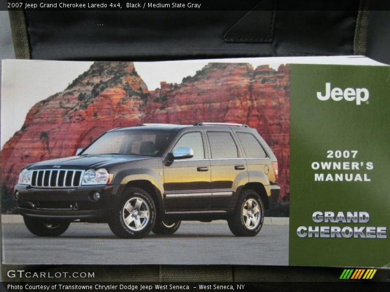 Black / Medium Slate Gray 2007 Jeep Grand Cherokee Laredo 4x4