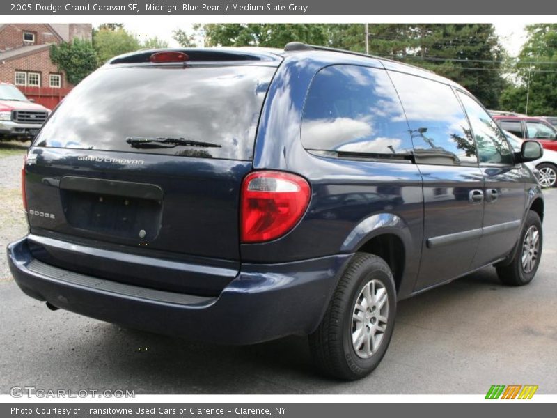 Midnight Blue Pearl / Medium Slate Gray 2005 Dodge Grand Caravan SE