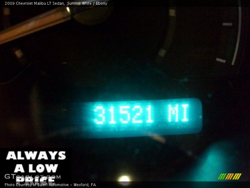 Summit White / Ebony 2009 Chevrolet Malibu LT Sedan