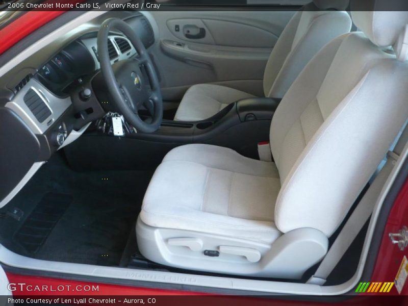 Victory Red / Gray 2006 Chevrolet Monte Carlo LS