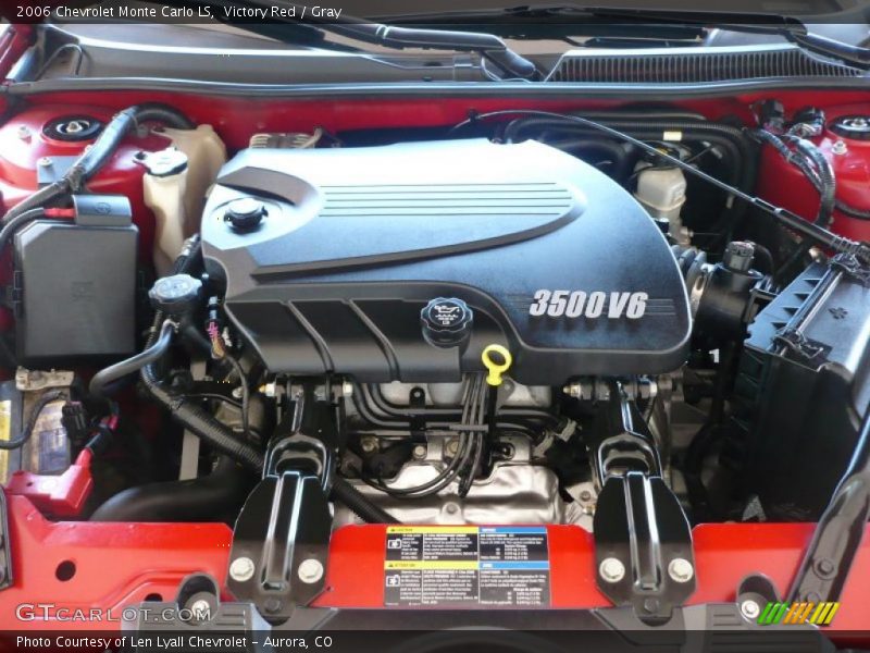 Victory Red / Gray 2006 Chevrolet Monte Carlo LS