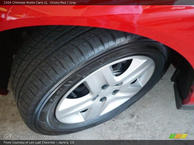 Victory Red / Gray 2006 Chevrolet Monte Carlo LS