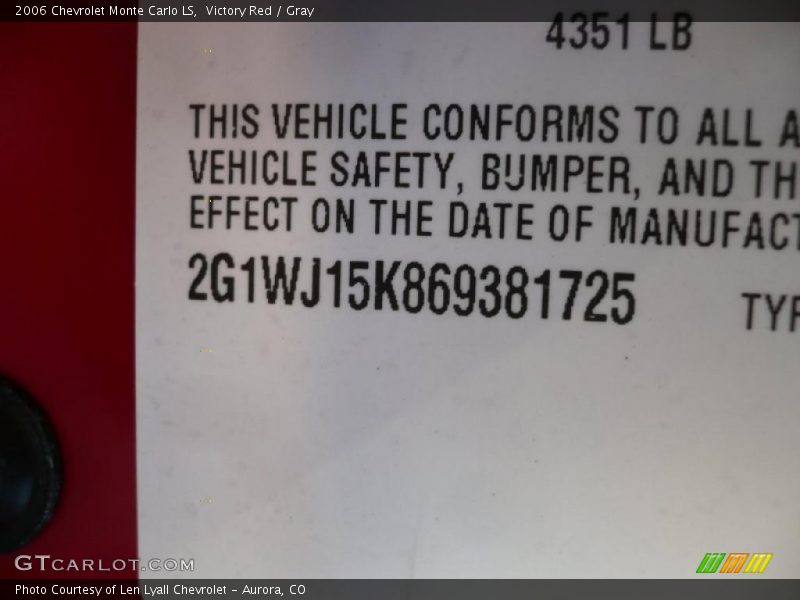 Victory Red / Gray 2006 Chevrolet Monte Carlo LS