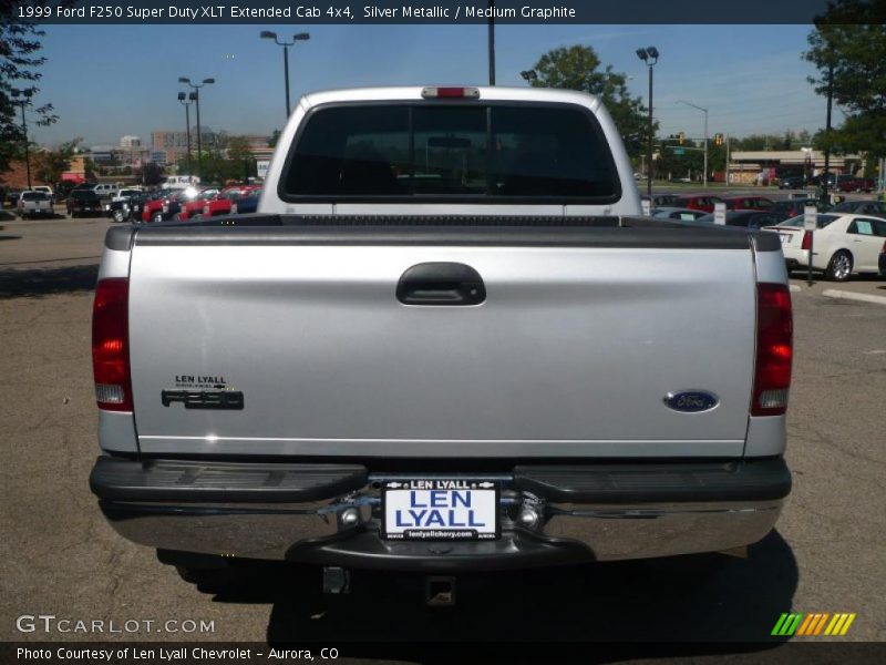 Silver Metallic / Medium Graphite 1999 Ford F250 Super Duty XLT Extended Cab 4x4